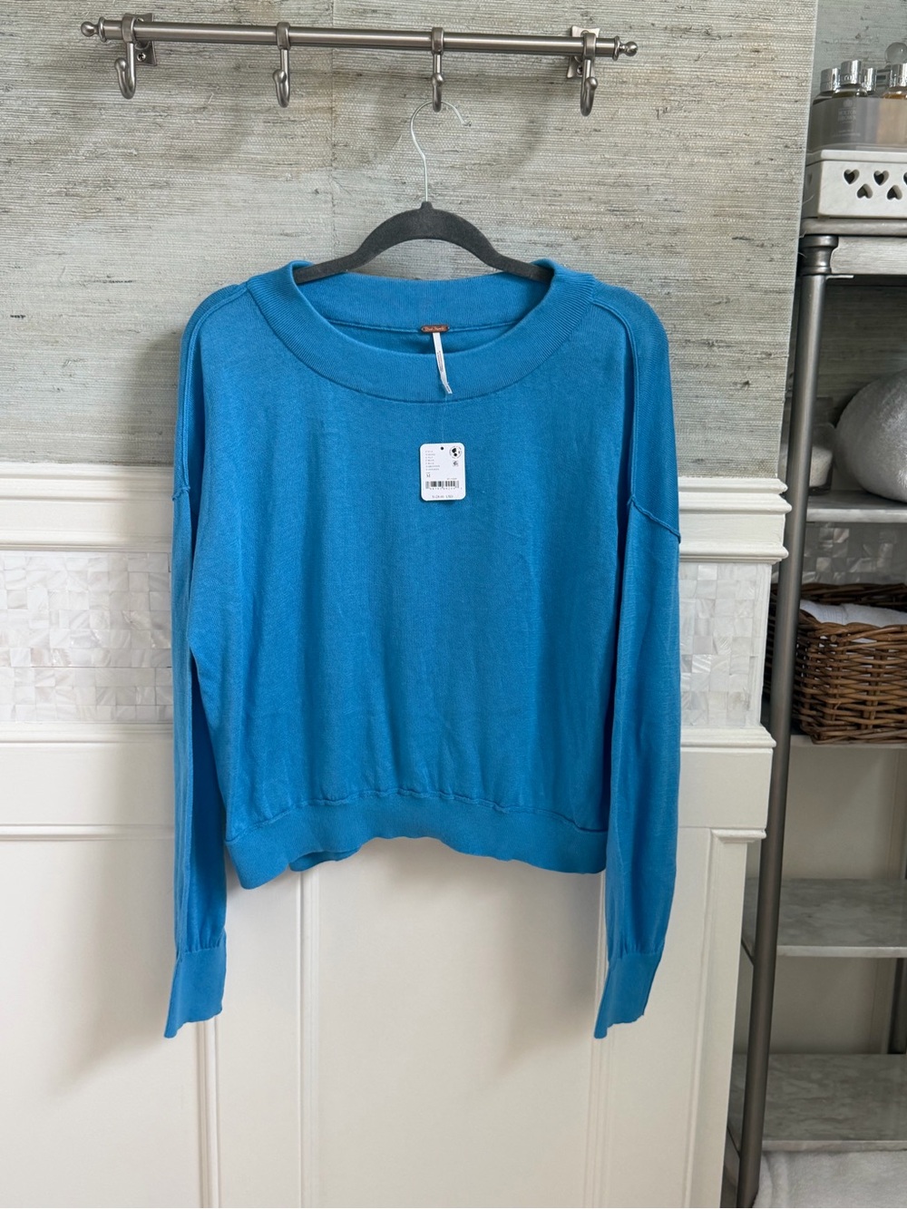 NWT new medium free people Lightweight Crewneck sweater Top blue